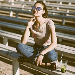 ˸��, ��������