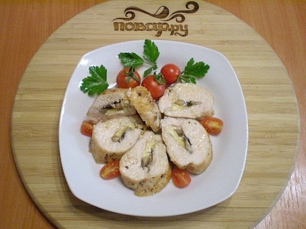Грудка, запеченная с грибами и сыром.Подготовьте необходимые ингредиенты. Из одной куриной грудки ... - 8