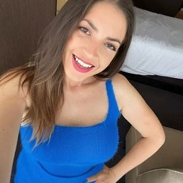 Laura, , 35 