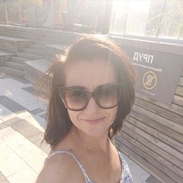 Vika, 39, 