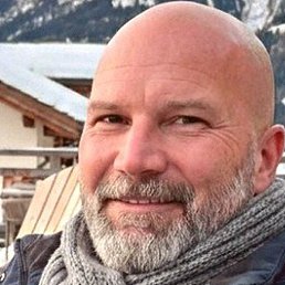 ������, �����, 44 ����