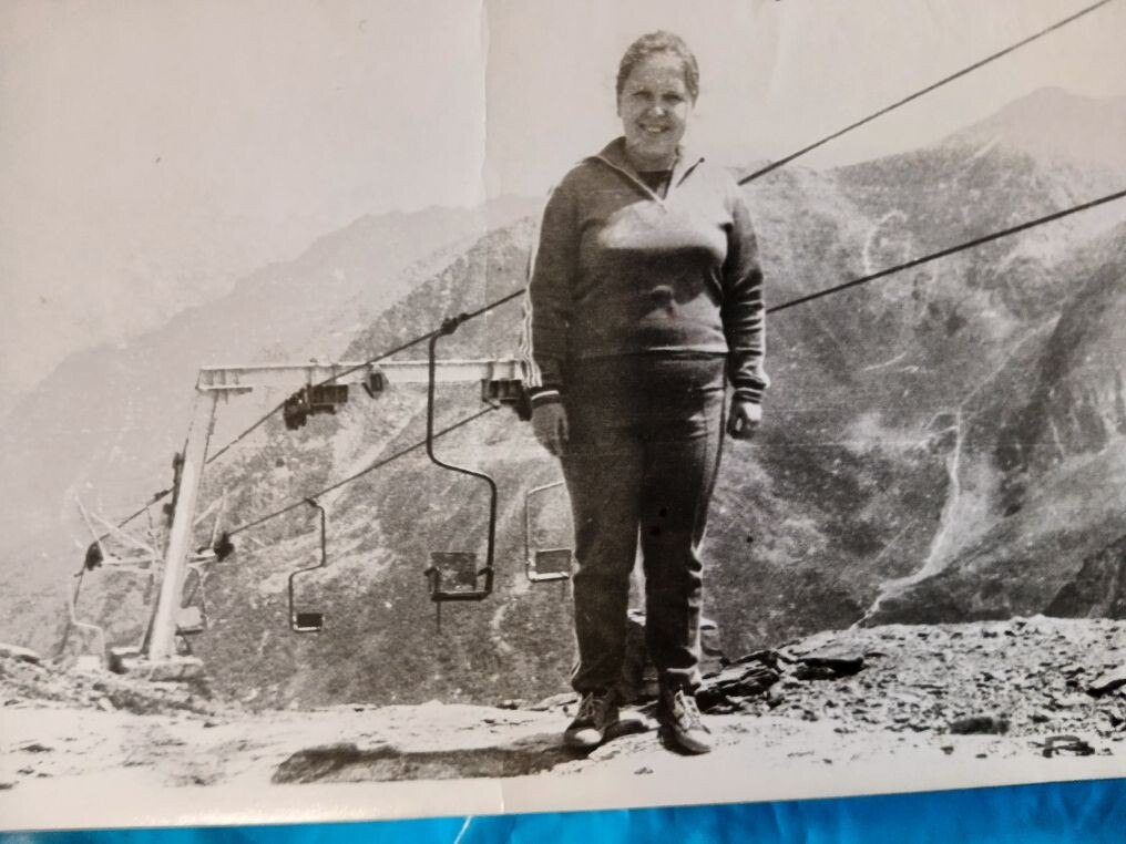 , ,  23 ,1983  - 7