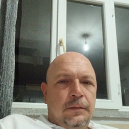 Ufuk, 45, 