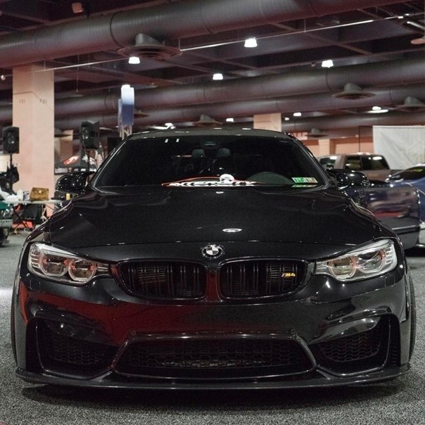 BMW F82 M4. BMW - 3