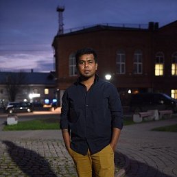 Senuth, 33, 