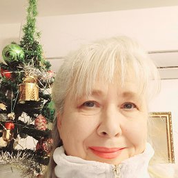 Elena, 60, 