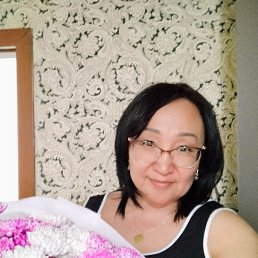 Bayan, 52, 