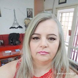 Joyce, 33, 
