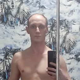 Evgeny, 38, 