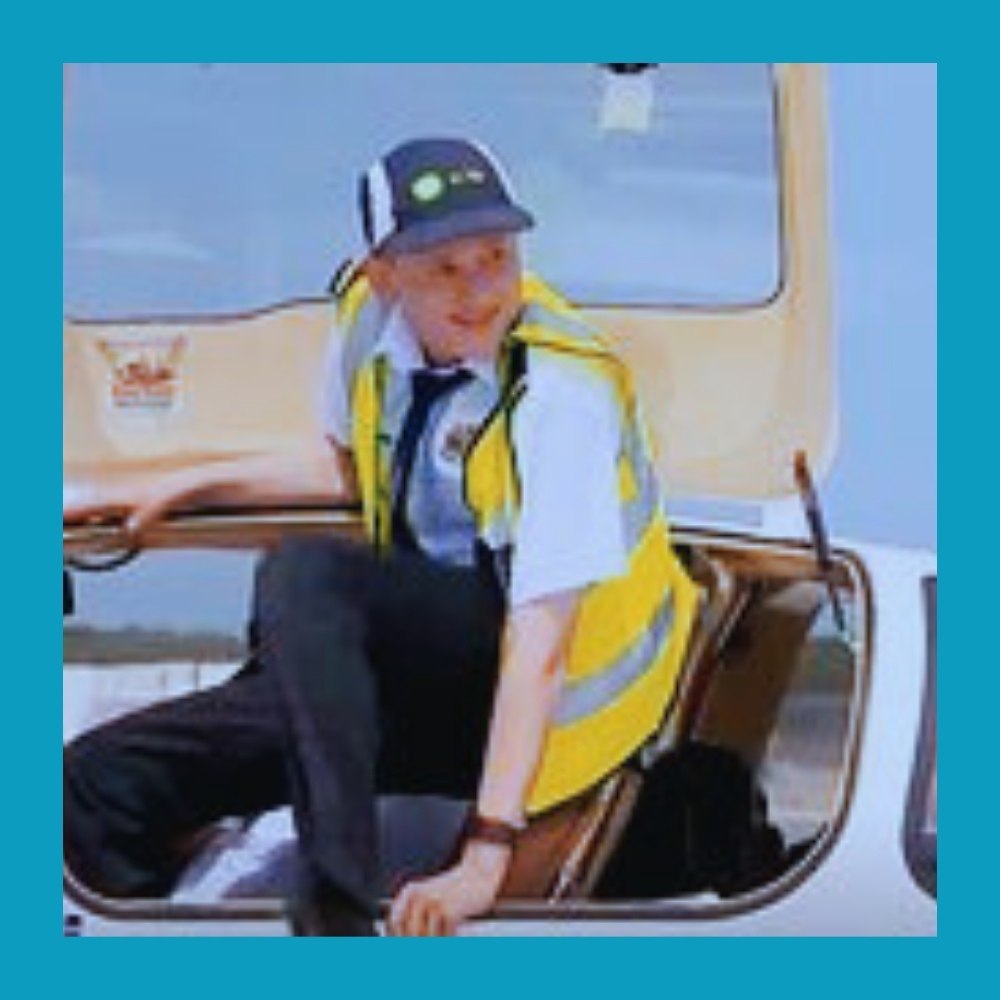 16 лет, 19 стран и 45 тысяч километров — подросток облетел Землю.Австралиец Байрон Уоллер стал самым ... - 2