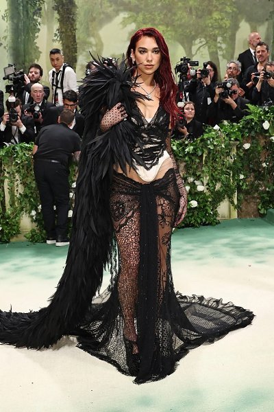           Met Gala 2024.      ... - 6