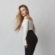 Полина, 19 лет, Донецк Полина, 19 лет, Донецк