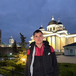 Alexey, 37, 