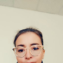 Karina, 42, 