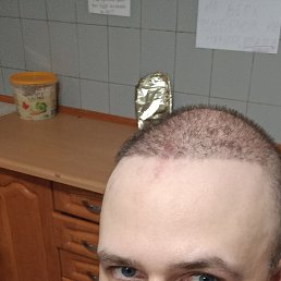 Artem, 33, 