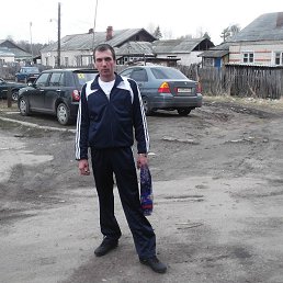 Oleg, 36, 