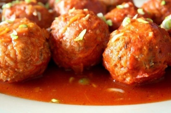 Рецепт вкусных тефтелей.1. Тефтельки в сливочно-грибном соусеИнгредиенты:679; Яйцо — 1 шт Лук ... - 5
