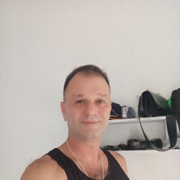 VITALIY, 49, 