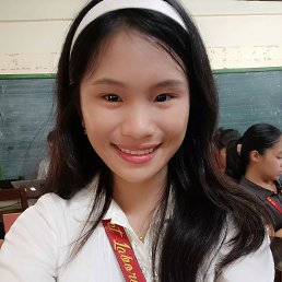 kat, 21, 