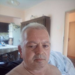 Tony, 61, 