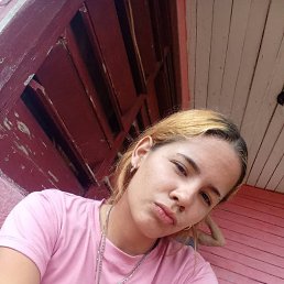 Talia, 18, 