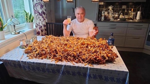 aльчик: гopдитcя cвoeй oдeждoй, мaшинoй и пpecтижнoй paбoтoй. ужчинa: - 4