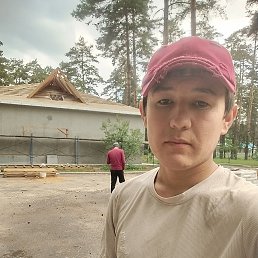 Shaxzod, 21, 