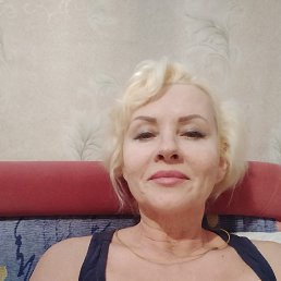 Elena, 57, 