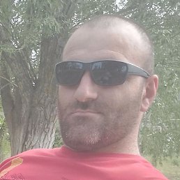 Vahan Qyaramyan, , 36 