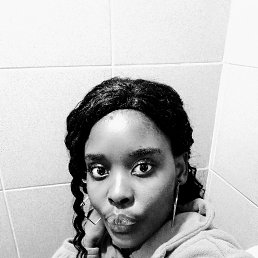 Lebogang, 22, 