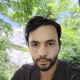 Dima, 27, 