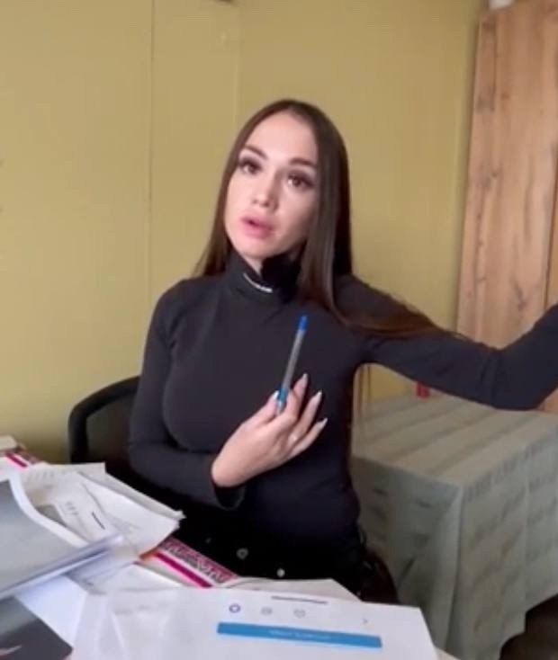 Девушка обвинила хирурга в неудачной операции на грудь.Пластический хирург из Челябинска изуродовал ...