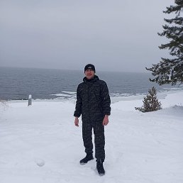 ������, ������, 33 ����