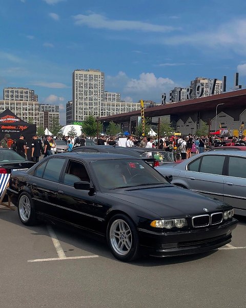 #BMW #740i (#E38) - 2