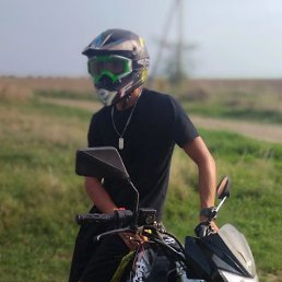 ����� ����