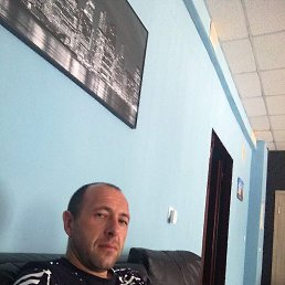 ������, ����, 42 ����