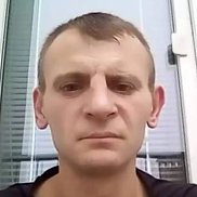 Denis, 39 , 