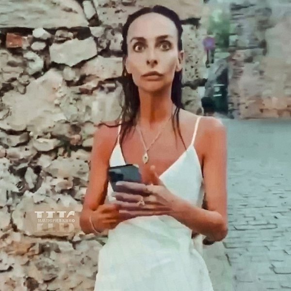 ЕКАТЕРИНА ВАРНАВА призналась, что страдает от бытового алкоголизма.Для Кати бытовой алкоголизм ... - 2