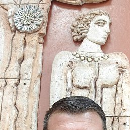 Edgar, 41, 