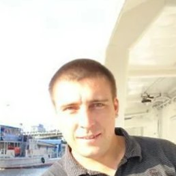 Aleks, 44, 