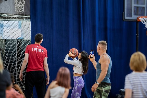 22  29       -.    ...