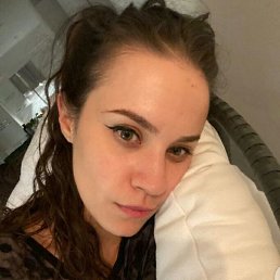 Terresa, 22, 