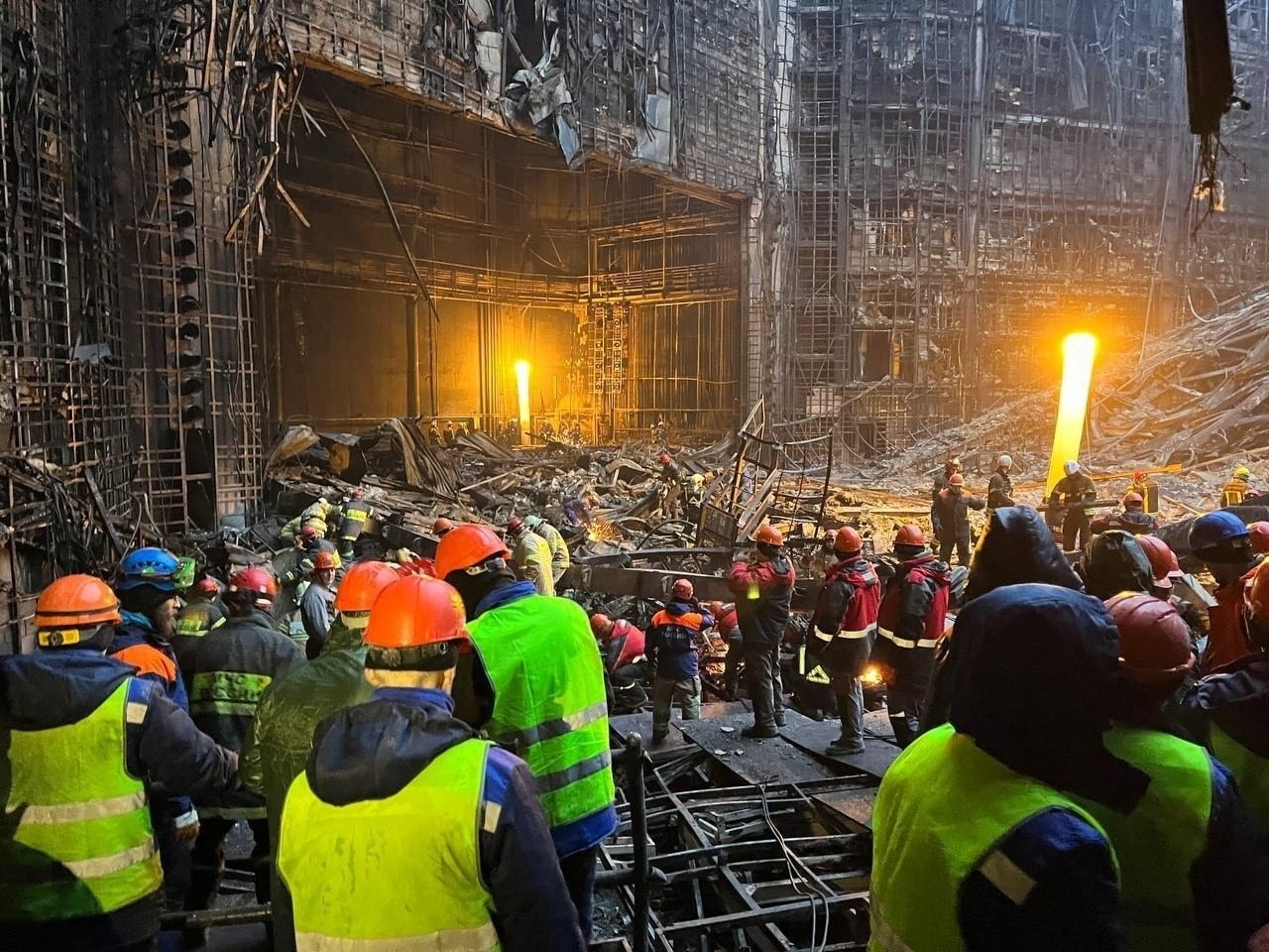 После теракта в «Крокус Сити Холле» один из террористов, Далержон Мирзоев, признался, что умышленно ... - 4