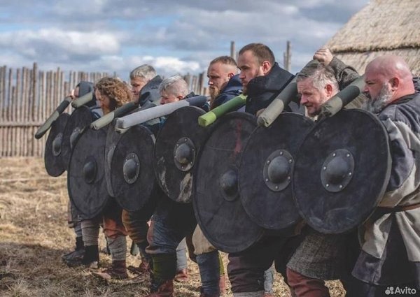 Ретрит в стиле викингов для выгоревших мужчин появился в Петербурге.Участники на 3 дня могут ...