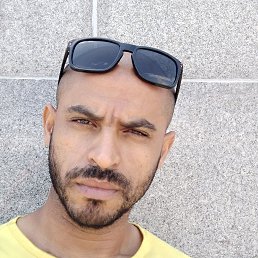 Andre, 40, 