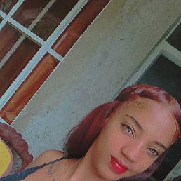 Alexandra, 21, 