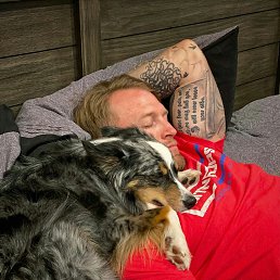 ���� Steve, �����-���������, 44 ���� - ��������� 17 ������� 2024