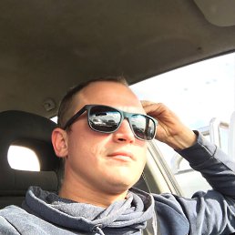 Alex, 37, 