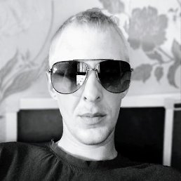 ������, ������, 32 ����