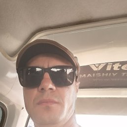 Nurik, 37, 